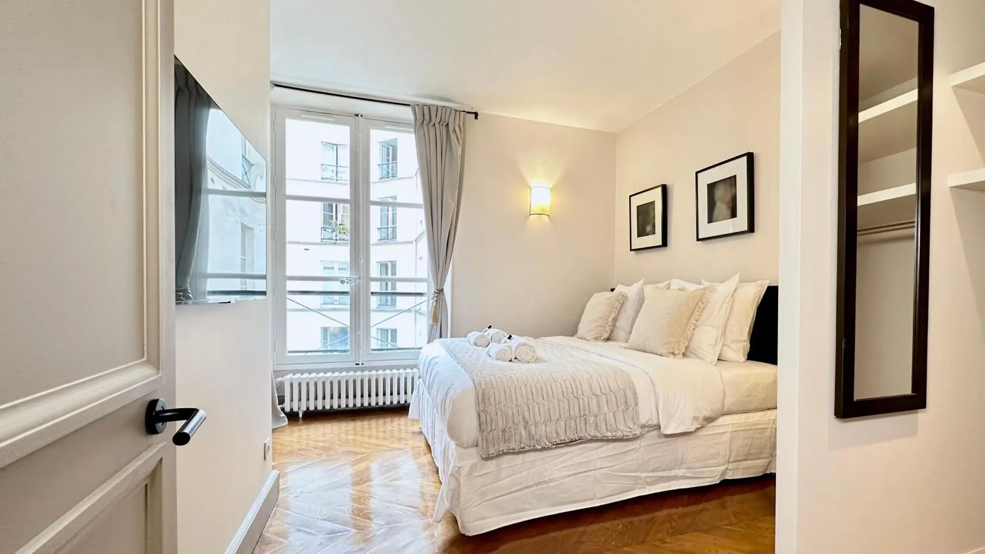 Luxembourg Garden Premium Family Flat Apartment Paris France