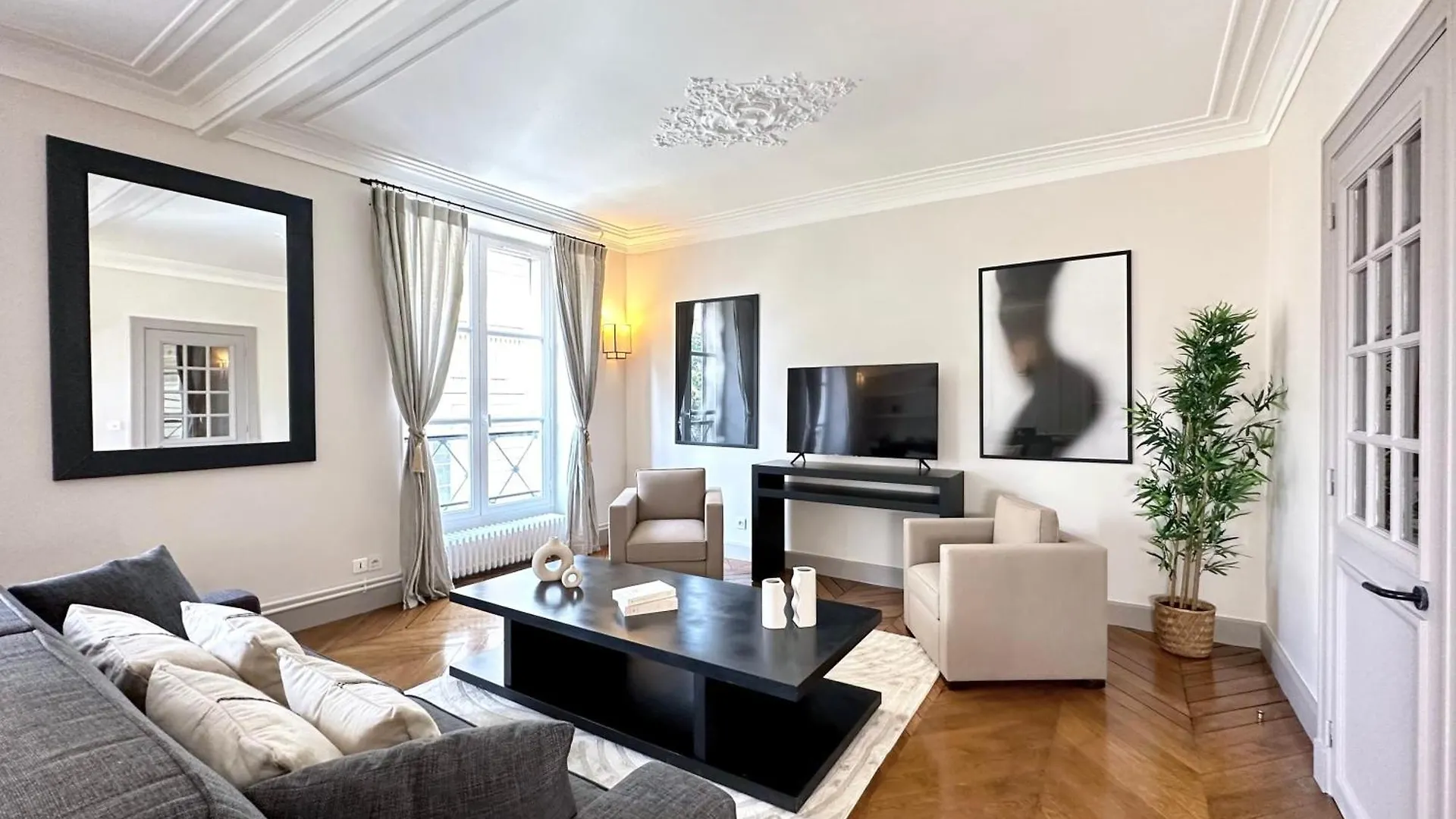 Luxembourg Garden Premium Family Flat Apartment Paris France