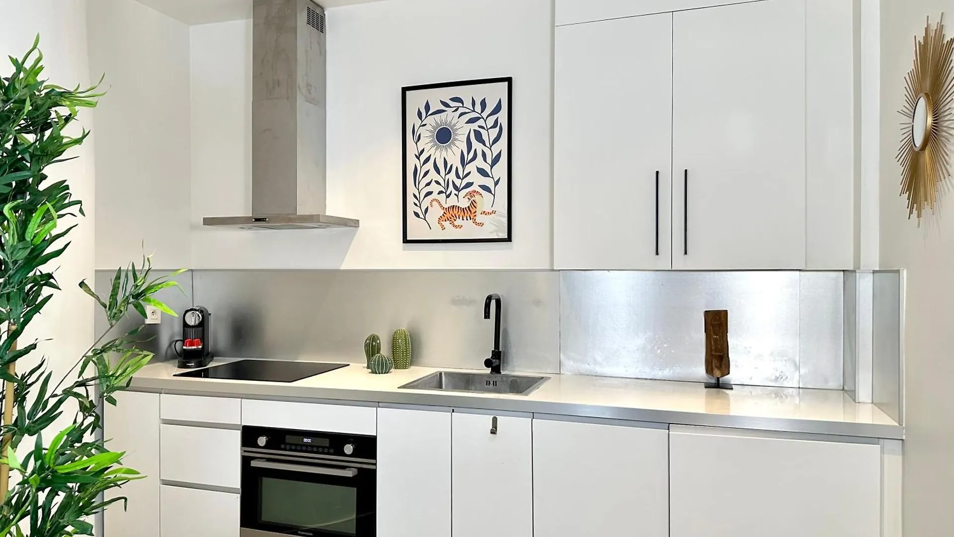 Luxembourg Garden Premium Family Flat Apartment Paris 0*,